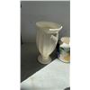 Image 3 : DECORATIVE FRUIT BOWL CENTERPIECE WITH SWAN BOWL AND VASE