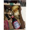 Image 3 : BOX OF COLLECTIBLES COCA COLA, VASE AND MORE