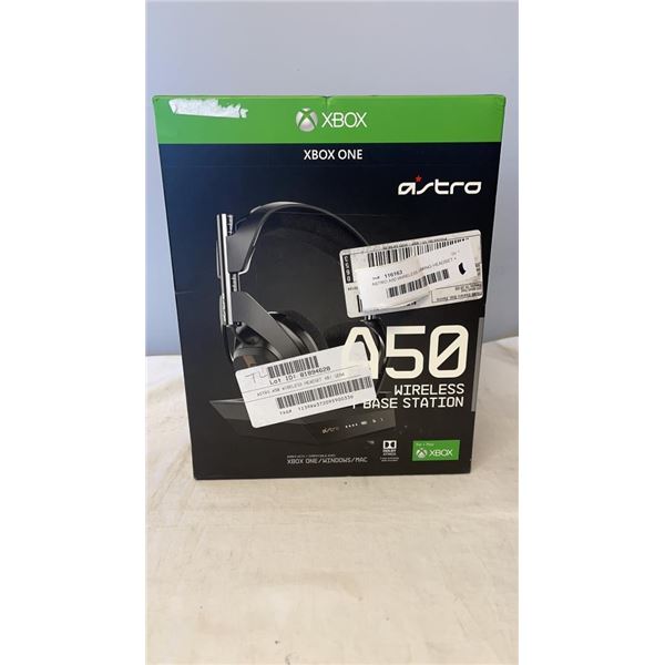 ASTRO A50 WIRELESS GAMING HEADSET + BASESTATION XBOX ONE EDITION - TESTED WORKING - RETAIL $399