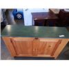 Image 2 : MAPLE AND GREEN CUPBOARD