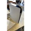 Image 14 : PAIR OF NEW PLATEAU SPEAKER STANDS