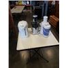 Image 1 : LOT OF 2 JUICERS AND HOT WATER DISPENSER
