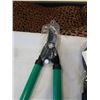 Image 3 : 2 NEW EXTENDABLE PRUNERS