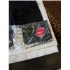 Image 3 : 3 NEW GIRL SHORTS SIZE LARGE