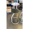 Image 2 : 3 DESIGNER METAL SWIVEL BAR STOOLS
