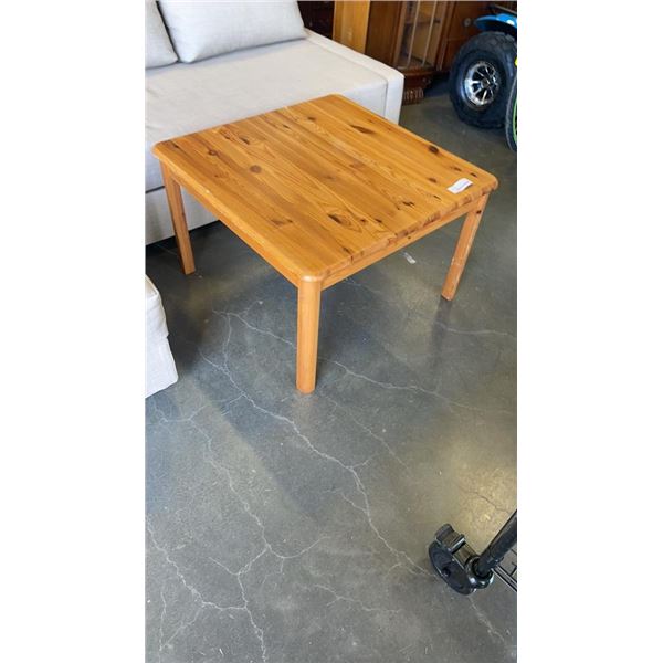 SQUARE COFFEE TABLE