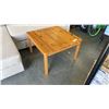 Image 3 : SQUARE COFFEE TABLE