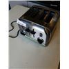 Image 2 : CUISINART METAL CLASSIC STAINLESS 4 SLICE TOASTER IN STORE DEMO TESTED AND WORKING - RETAIL $139