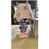 Image 2 : NEW SIMPLE RETRO ONE BUTTON RADIO AND BUTTERFLY LAMP