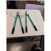 Image 1 : 2 NEW EXTENDABLE PRUNERS