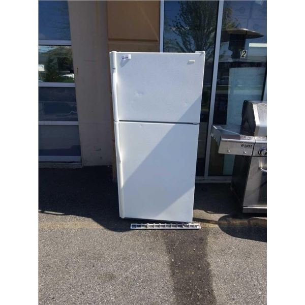 KENMORE SPECIAL EDITION WHITE FRIDGE AND FREEZER