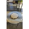 Image 1 : DESIGNER 3FT DIAMETER LIGHT FIXTURE