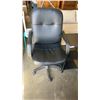 Image 2 : GAS LIFT OFFICE CHAIR AND SMALL BLACK SHELF