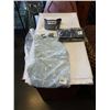 Image 1 : NEW 36" GOLF SHORTS, LARGE TSHIRT AND VISOR