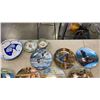 Image 3 : LOT OF 11 COLLECTOR PLATES, PARAGON CUPS AND SAUCER AND MORE