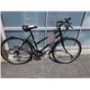 Image 3 : BLACK MOUNTAIN TOUR BIKE