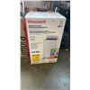 Image 1 : AS NEW HONEYWELL SMART DUAL HOSE PORTABLE AIR CONDITIONER 3 IN 1 14,500 BTU TESTED AND WORKING