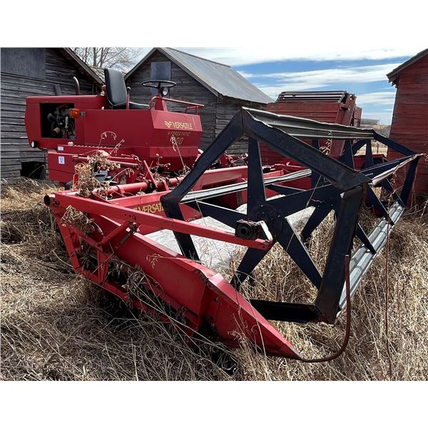 400 Hydrostatic versatile swather 15Ft 1984