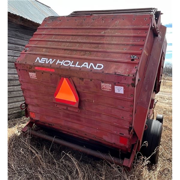 Baler, 851 New Holland