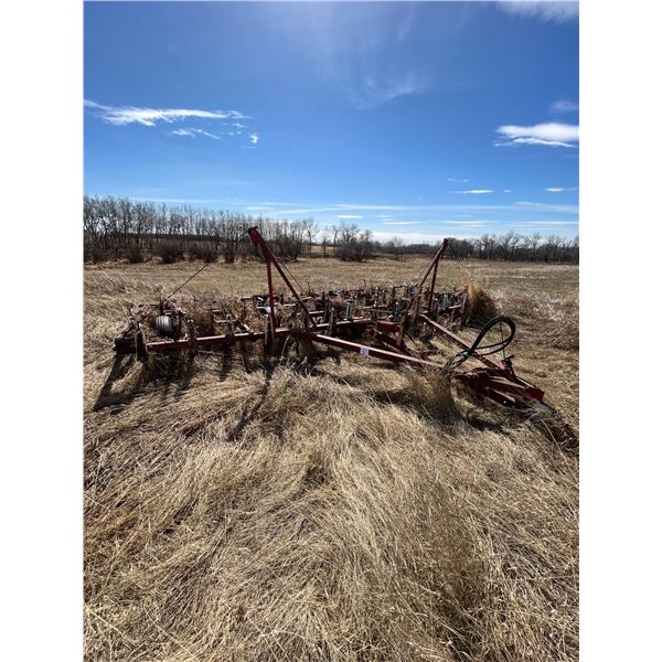 21ft IH light duty Cult. c/w morris harrows