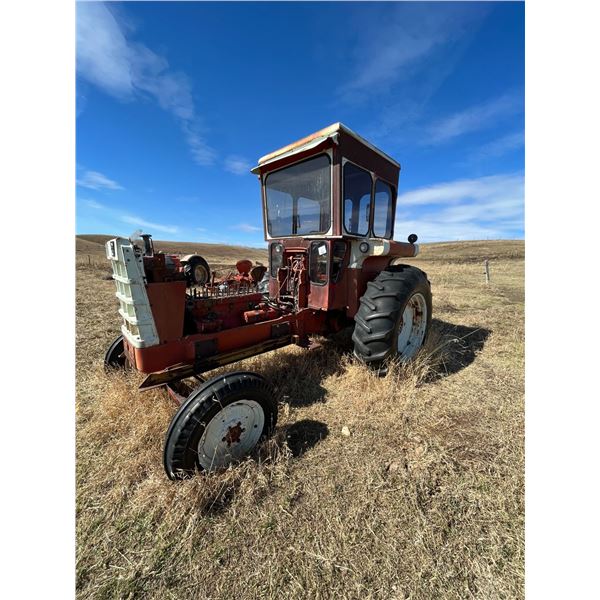 IH Tractor (no motor)