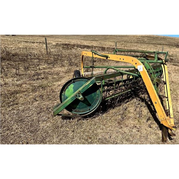 John Deere side rake