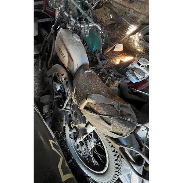 Kawaski & 156 Yamaha (as is)