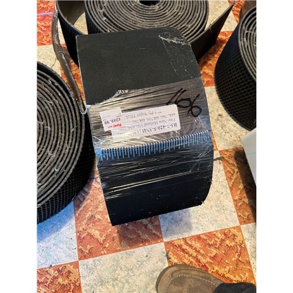 New belt for 660 New Holland round baler