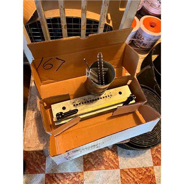 Belt riviting tool for baler belts