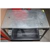 Image 2 : METAL WORK TABLE WITH ONE LOWER SHELF AND
