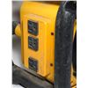 Image 2 : DEWALT WORKSITE RADIO MODEL DC012