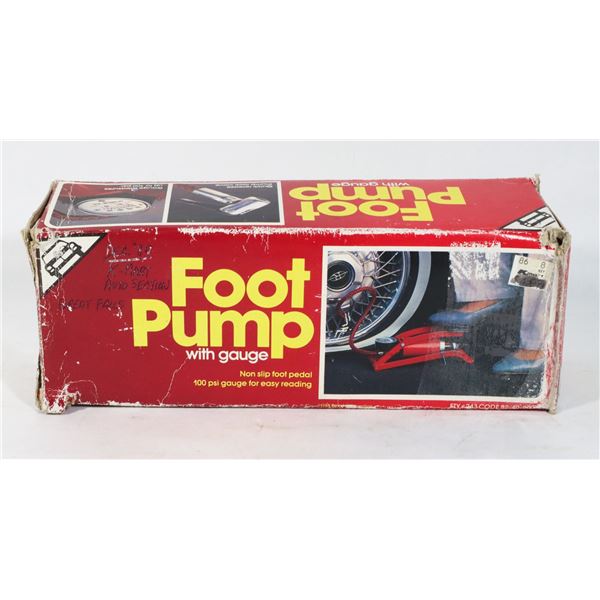 FOOT PUMP WITH BUILT IN GAUGE