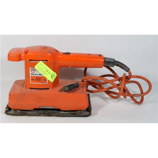 BLACK & DECKER DELUXE DUAL ACTION SANDER