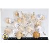 Image 1 : LOT OF UNPAINTED WOOD CABINET KNOBS