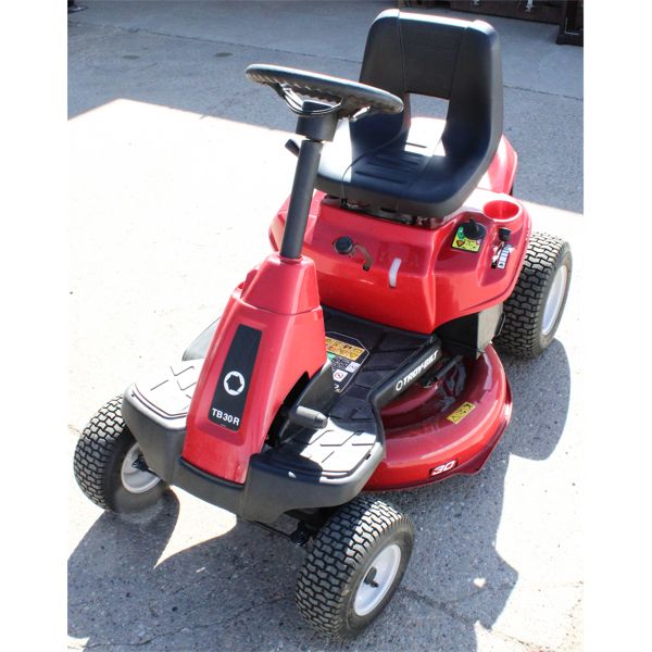 TROYBILT TB 30 R LAWN TRACTOR SUPER CLEAN UNIT