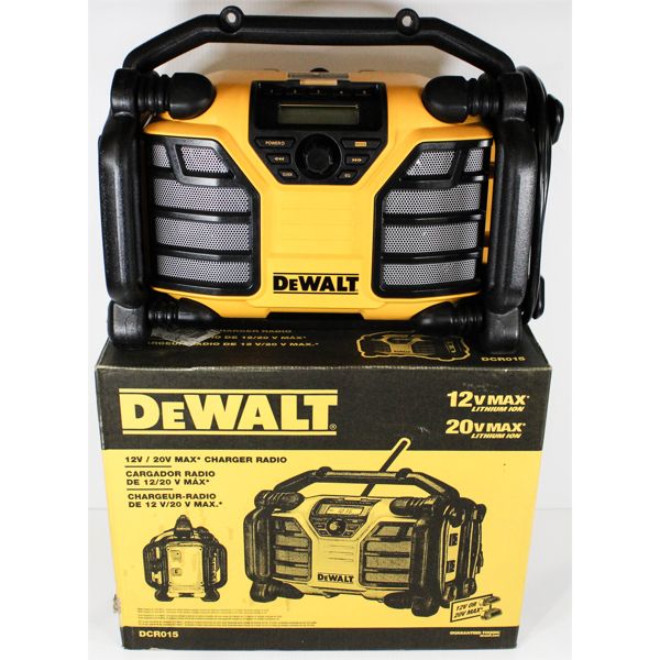 DEWALT DCR015 MAX JOBSITE CHARGER RADIO