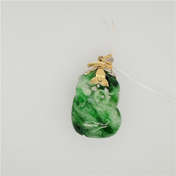 Chinese Carved Jadeite Toggle Mounted in 18K Yellow Gold