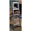 Image 1 : 5' aluminum ladder