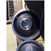 Image 4 : 4 hubcaps