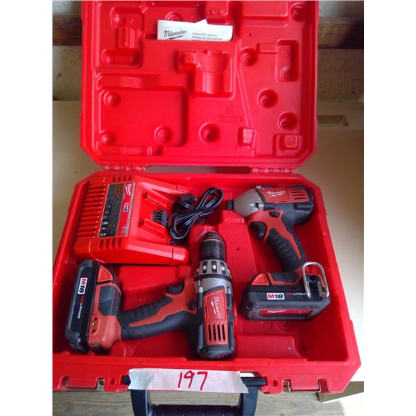 Milwaukee M18 drill/driver combo set
