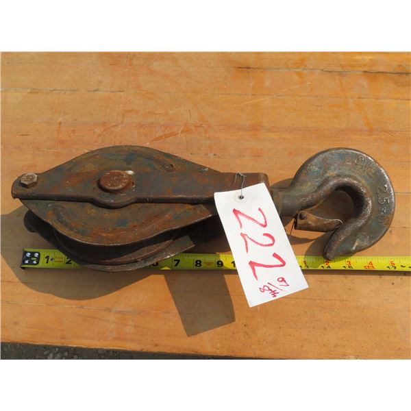 Metal Hook/Pully