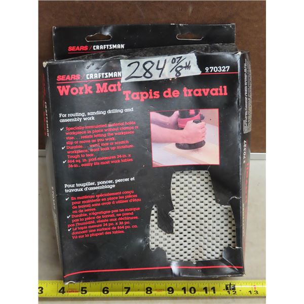 Craftsman work mat - Holds work projects in place