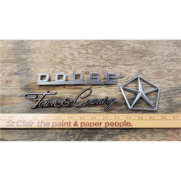 Dodge family emblems