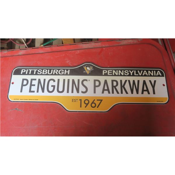 Pittsburg Penguins street sign