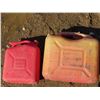 Image 5 : 6 gas cans and box of funnels