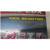Image 2 : Razor kick scooter - new in box