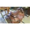 Image 5 : Rodeo Saddle and horse blanket - Professional Rodeo Cowboys Association - 16" from horn to seat back