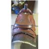 Image 6 : Rodeo Saddle and horse blanket - Professional Rodeo Cowboys Association - 16" from horn to seat back