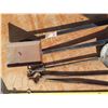 Image 2 : Fire pit tongs and shovels