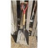 Image 1 : steel shovel